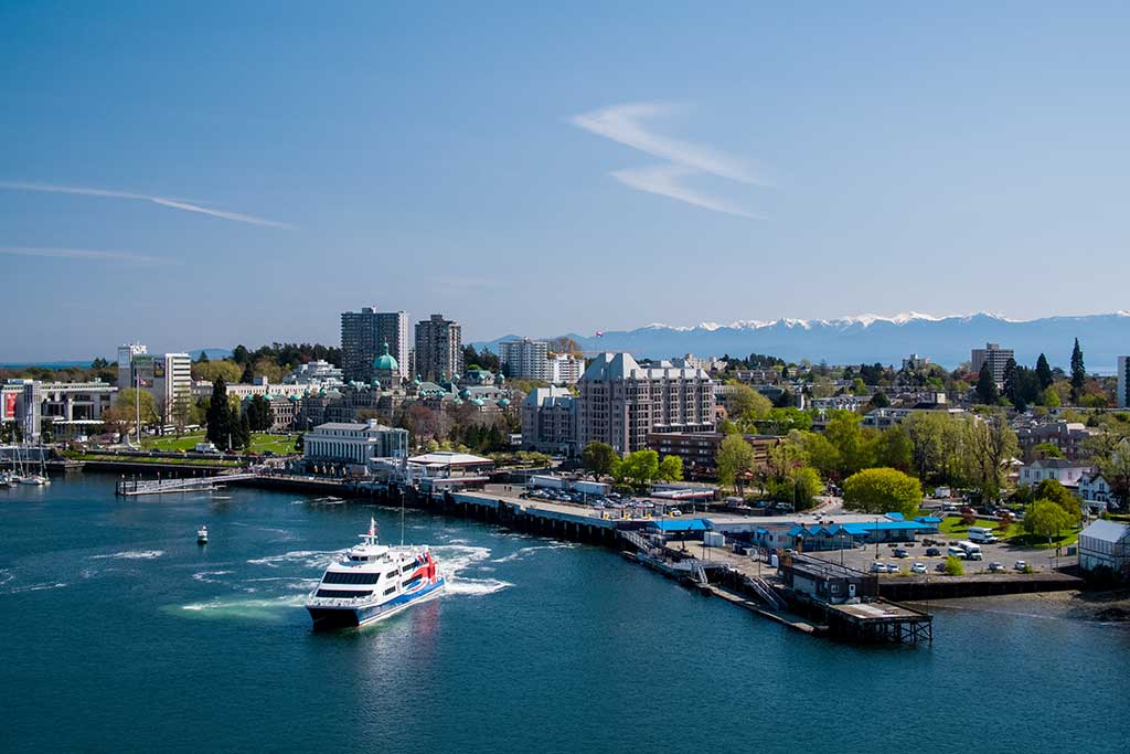 Duck out onto the back deck of the Clipper V to catch amazing views as you cruise out of the Inner Harbour during your family vacation.
