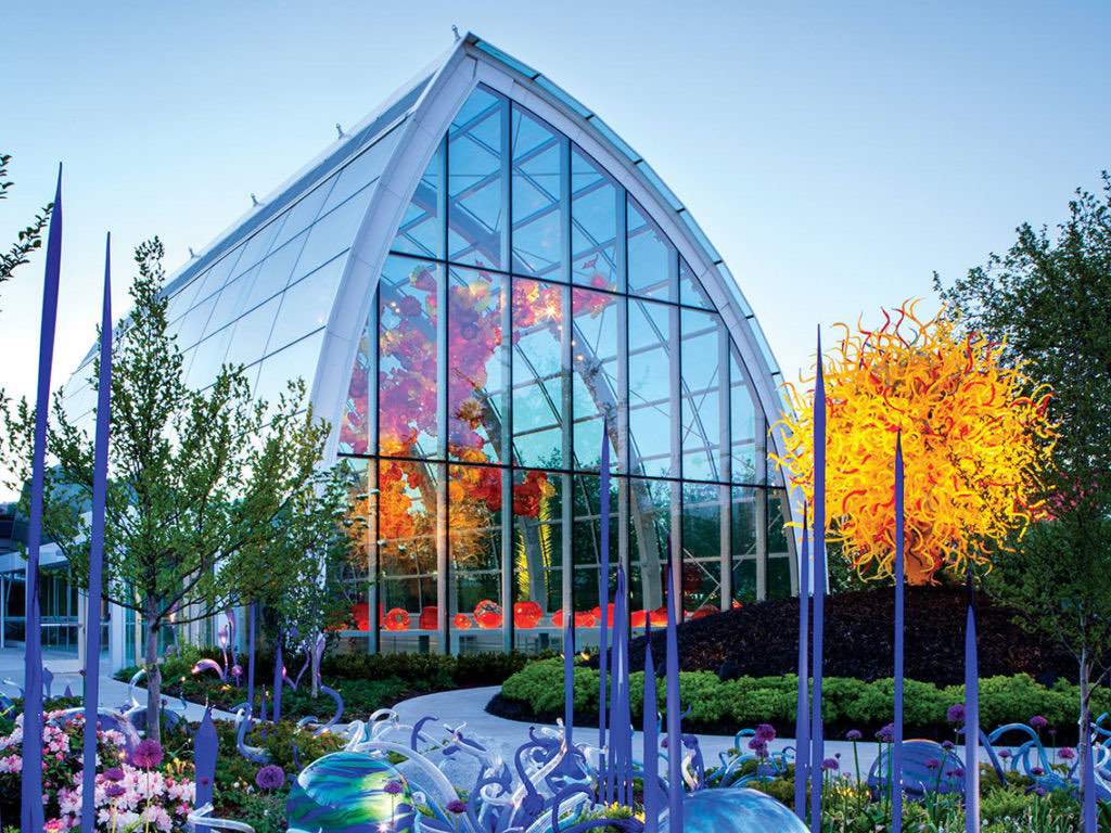 The stunning Chihuly Garden and Glass Museum brims with amazing sculptures.